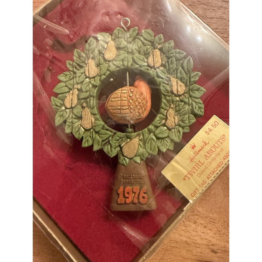 Hallmark 1976 Tree Trimming Twirl Abouts Partridge Pear Tree Christmas Ornament‎